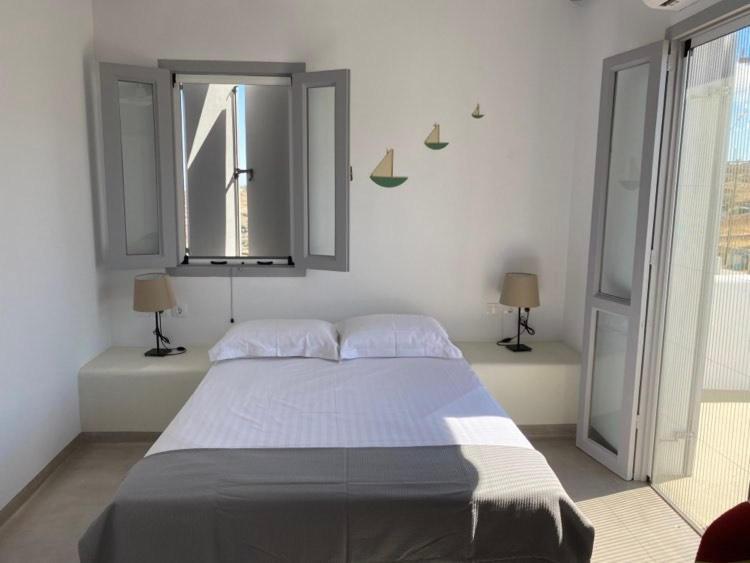 Maganiotis Rooms Kímolos Buitenkant foto